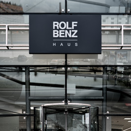 Rolf_Benz_Haus_Prag_1